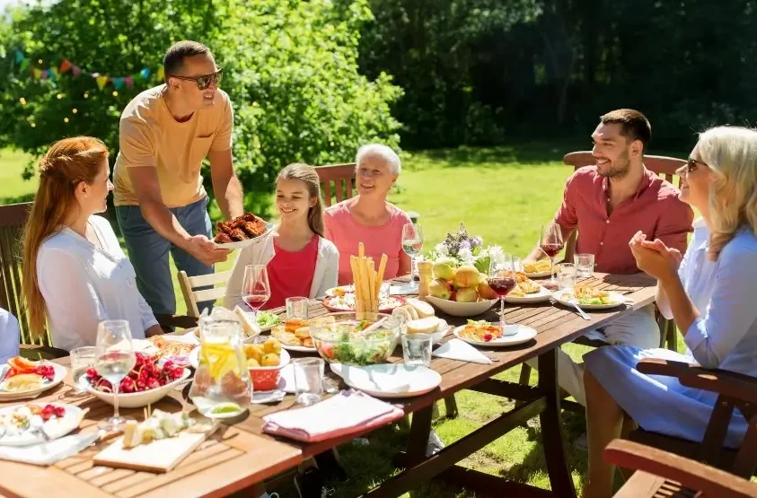 lawn family picnic